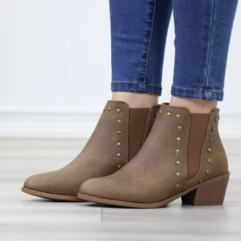 Chelsea Pointed Toe Low Heel Ankle Boots Metal Studs Tan Synthetic Leather - Picture 12 of 12